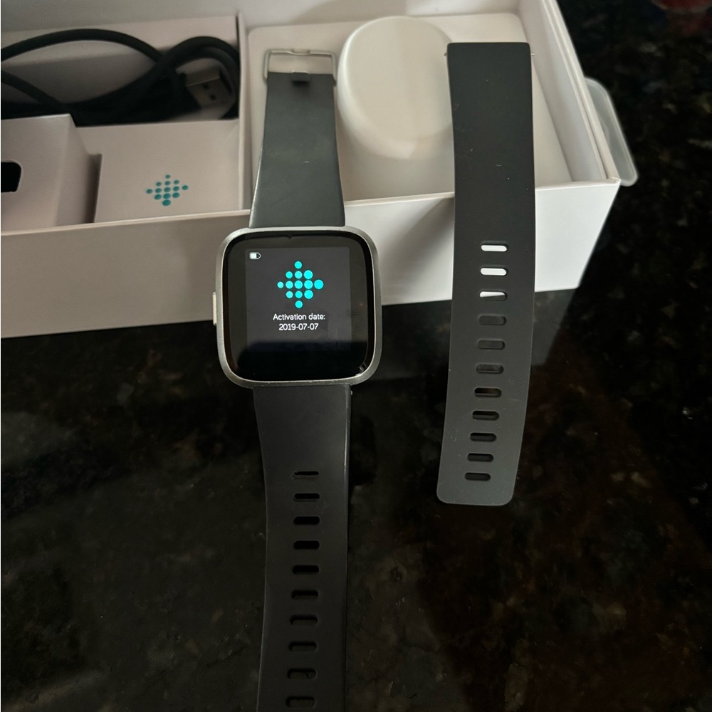 Fitbit Versa Lite - image 7